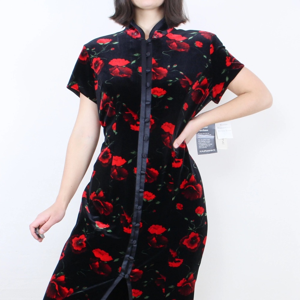 Vintage 90’s Evan Picone Black Dress with Red Floral Design Maxi Size 10